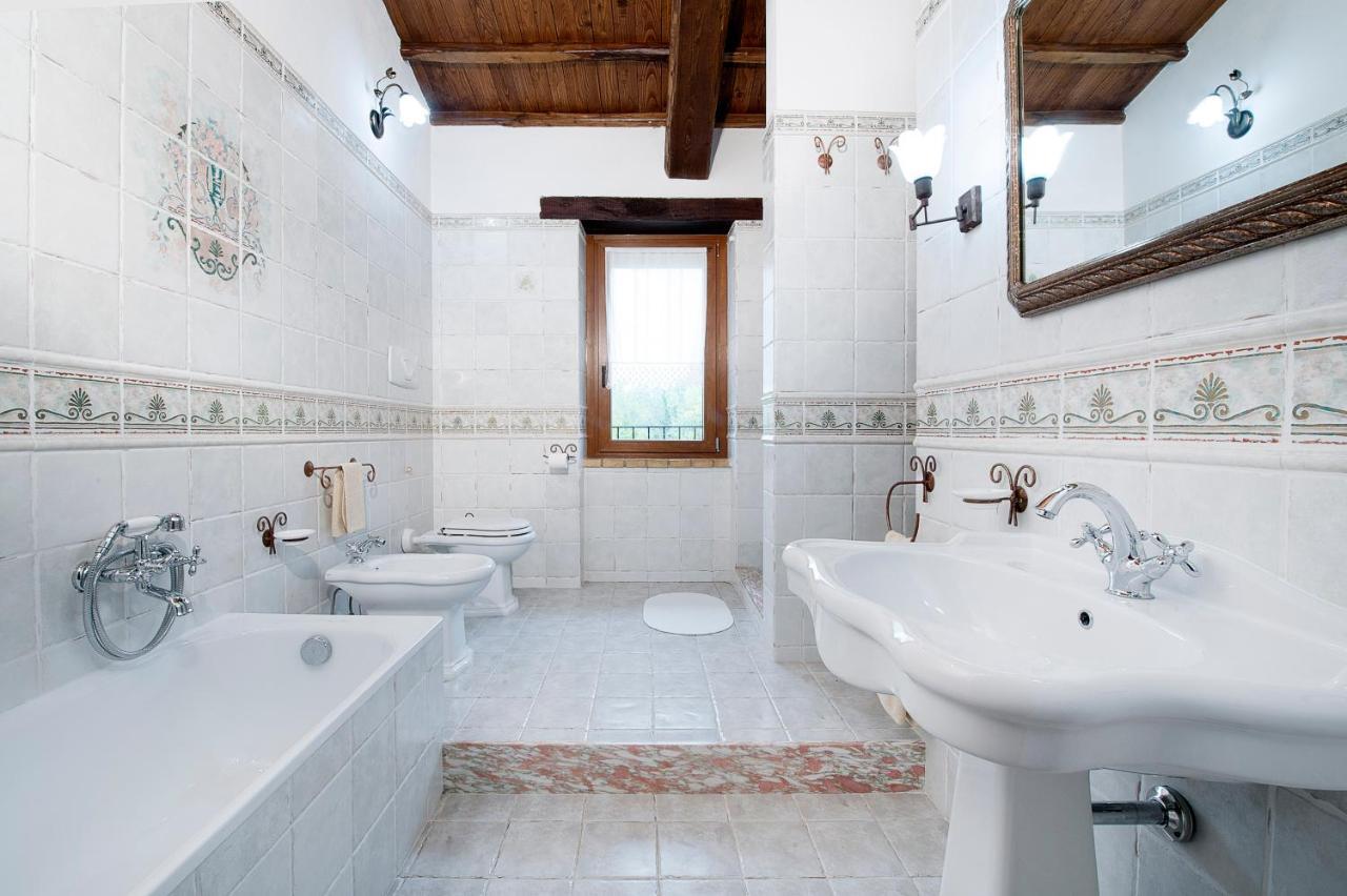 Bed and Breakfast Casale Le Orme Todi Exterior foto