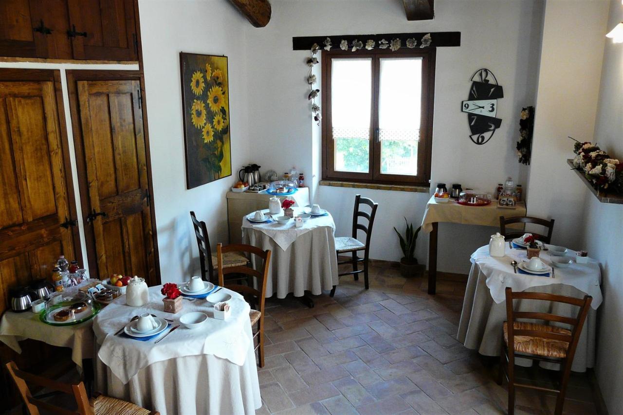 Bed and Breakfast Casale Le Orme Todi Exterior foto