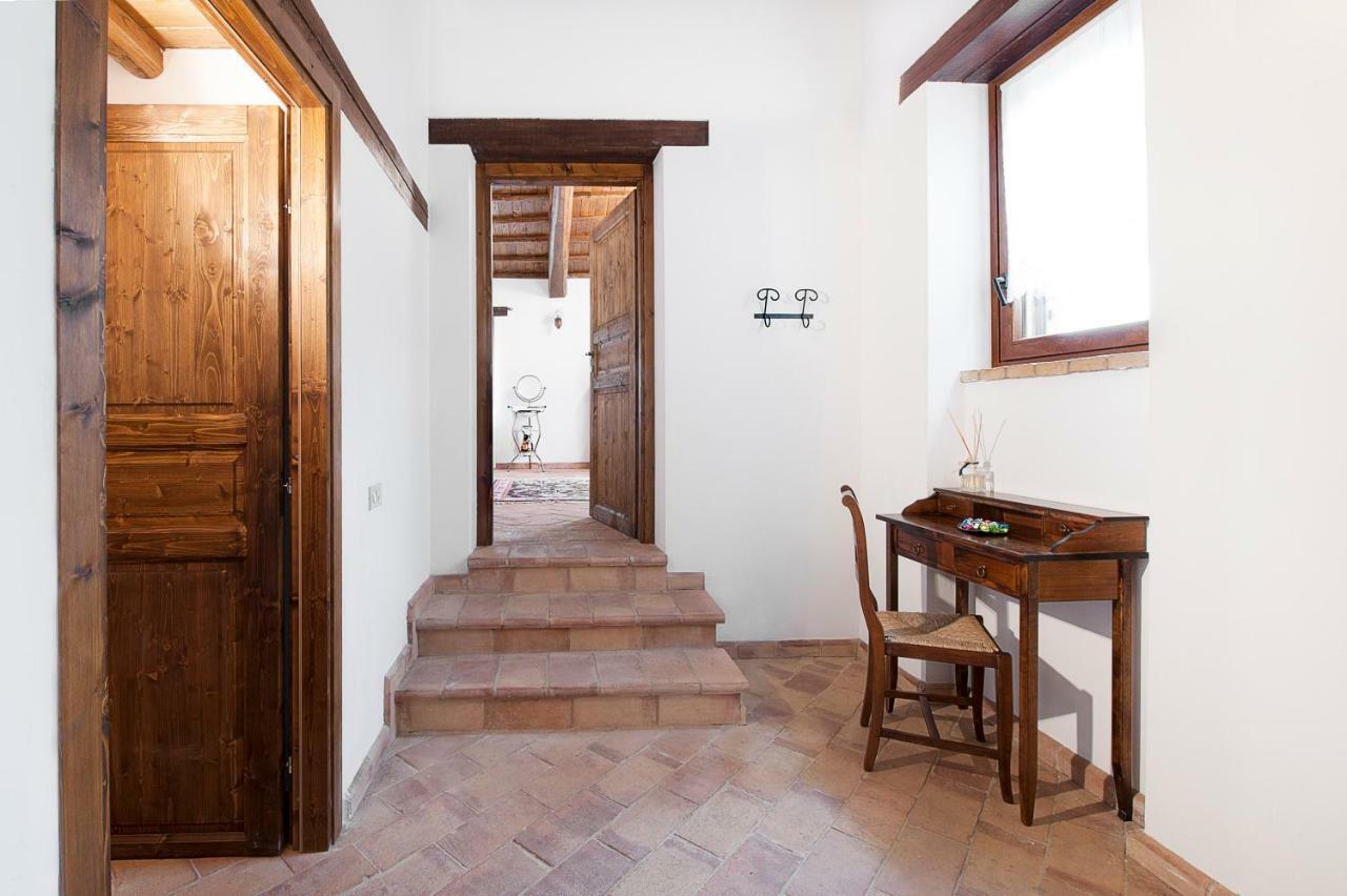 Bed and Breakfast Casale Le Orme Todi Exterior foto